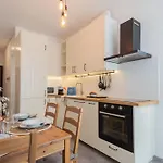 Old Court Hideaway By Rent *