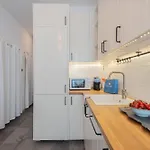 Old Court Hideaway By Rent Como