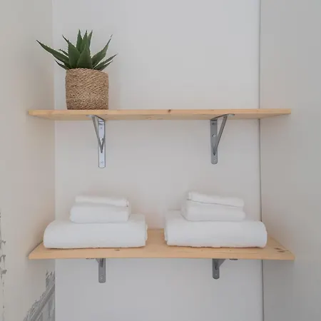 Apartment Old Court Hideaway By Rent *