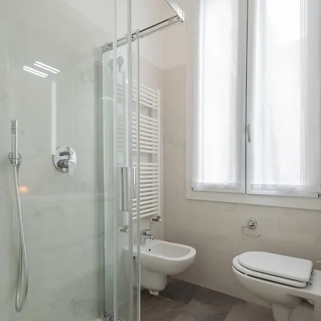 Appartement Old Court Hideaway By Rent Como