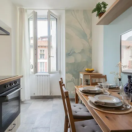 Old Court Hideaway By Rent Appartement