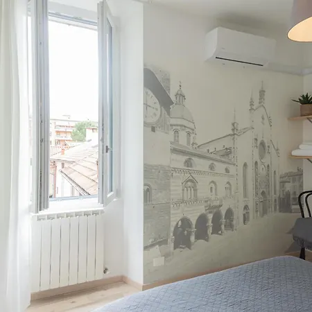 Old Court Hideaway By Rent Apartment Como