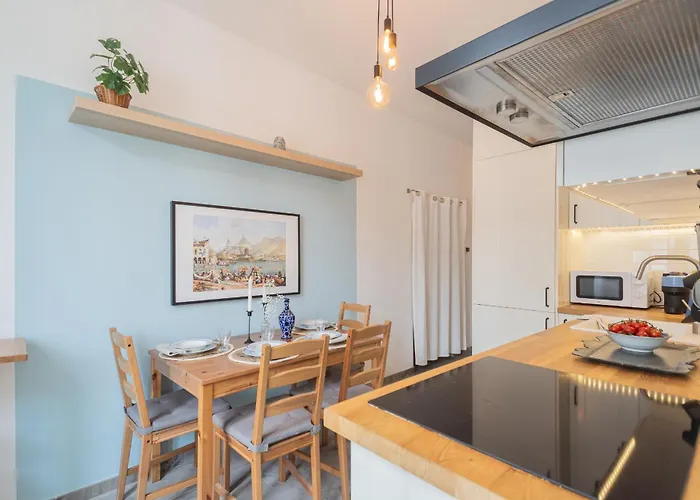 公寓 Old Court Hideaway By Rent