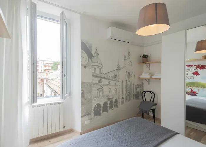 公寓 Old Court Hideaway By Rent *