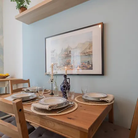 Old Court Hideaway By Rent Apartment Como