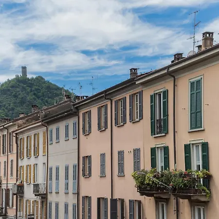 Old Court Hideaway By Rent * Como