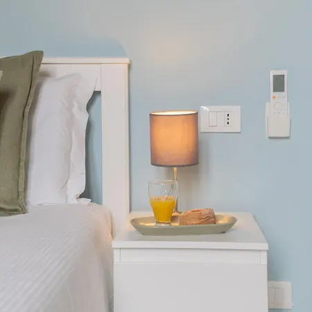 Old Court Hideaway By Rent Apartment Como