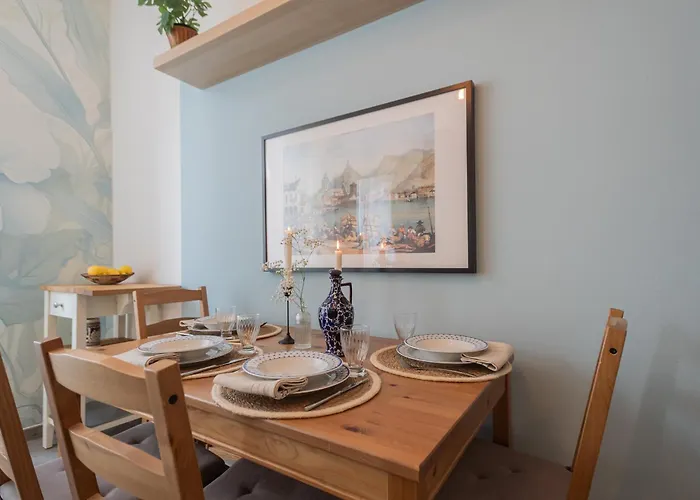 Old Court Hideaway By Rent Lejlighed Como